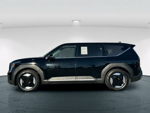 Used 2026 Kia EV9 Light RWD image 3
