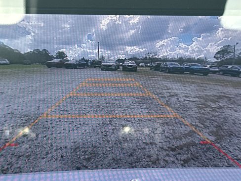 Used 2024 Chevrolet Malibu LT image 30