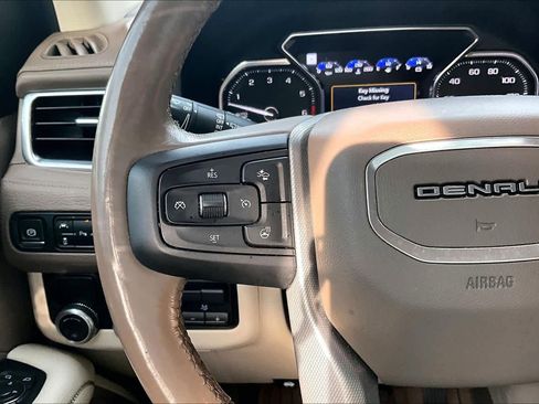 Used 2021 GMC Yukon Denali w/ Denali Ultimate Package image 17