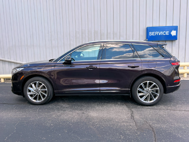 Used 2023 Lincoln Corsair Grand Touring w/ Equipment Group 302A AWD/4WD image 6