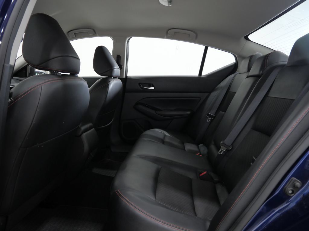 Used 2024 Nissan Altima 2.5 SR FWD image 22
