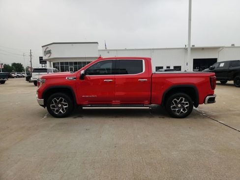 Used 2021 GMC Sierra 1500 SLT RWD image 4