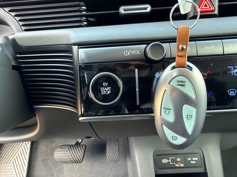 New 2026 Hyundai Ioniq 5 SEL image 15