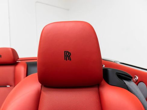 Used 2020 Rolls-Royce Dawn RWD image 45