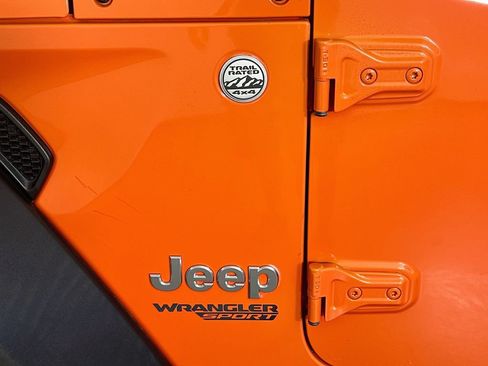 Used 2020 Jeep Wrangler Sport AWD/4WD image 26