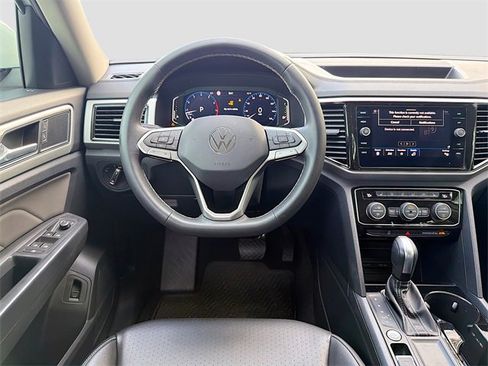 Used 2021 Volkswagen Atlas SEL image 17