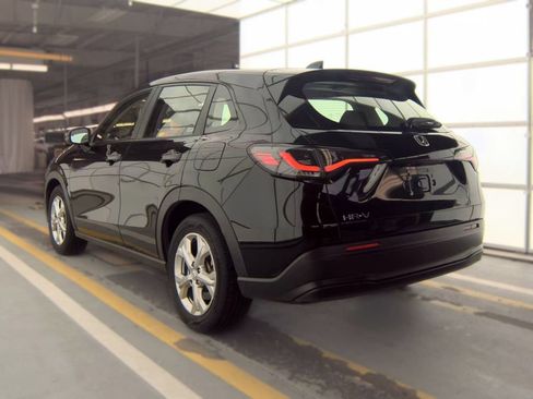 Used 2025 Honda HR-V LX image 4
