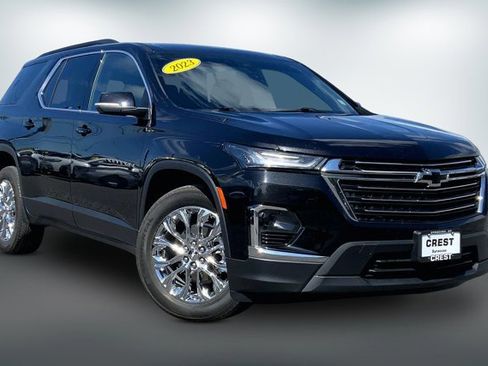 Used 2023 Chevrolet Traverse LT w/ LPO, Floor Liner Package AWD/4WD image 1