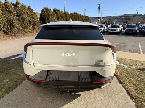 Used 2022 Kia EV6 Wind w/ Wind Technology Package image 5