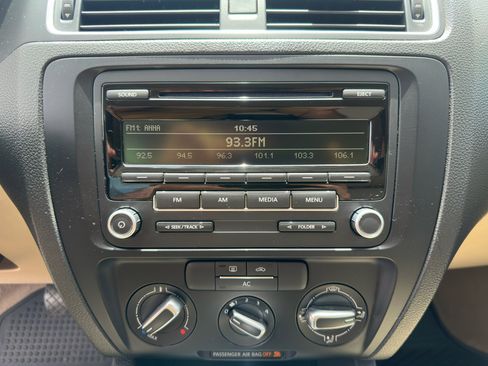 Used 2012 Volkswagen Jetta SE image 35