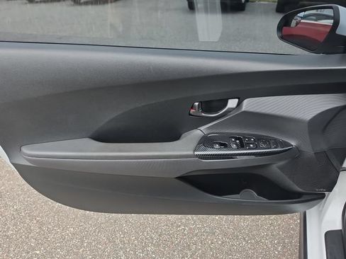 Used 2019 Hyundai Veloster Turbo R-Spec FWD image 15