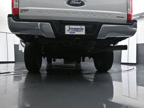 Used 2017 Ford F250 XLT image 38