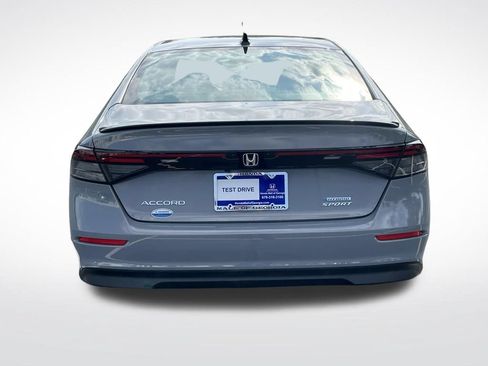 Used 2025 Honda Accord Sport image 5