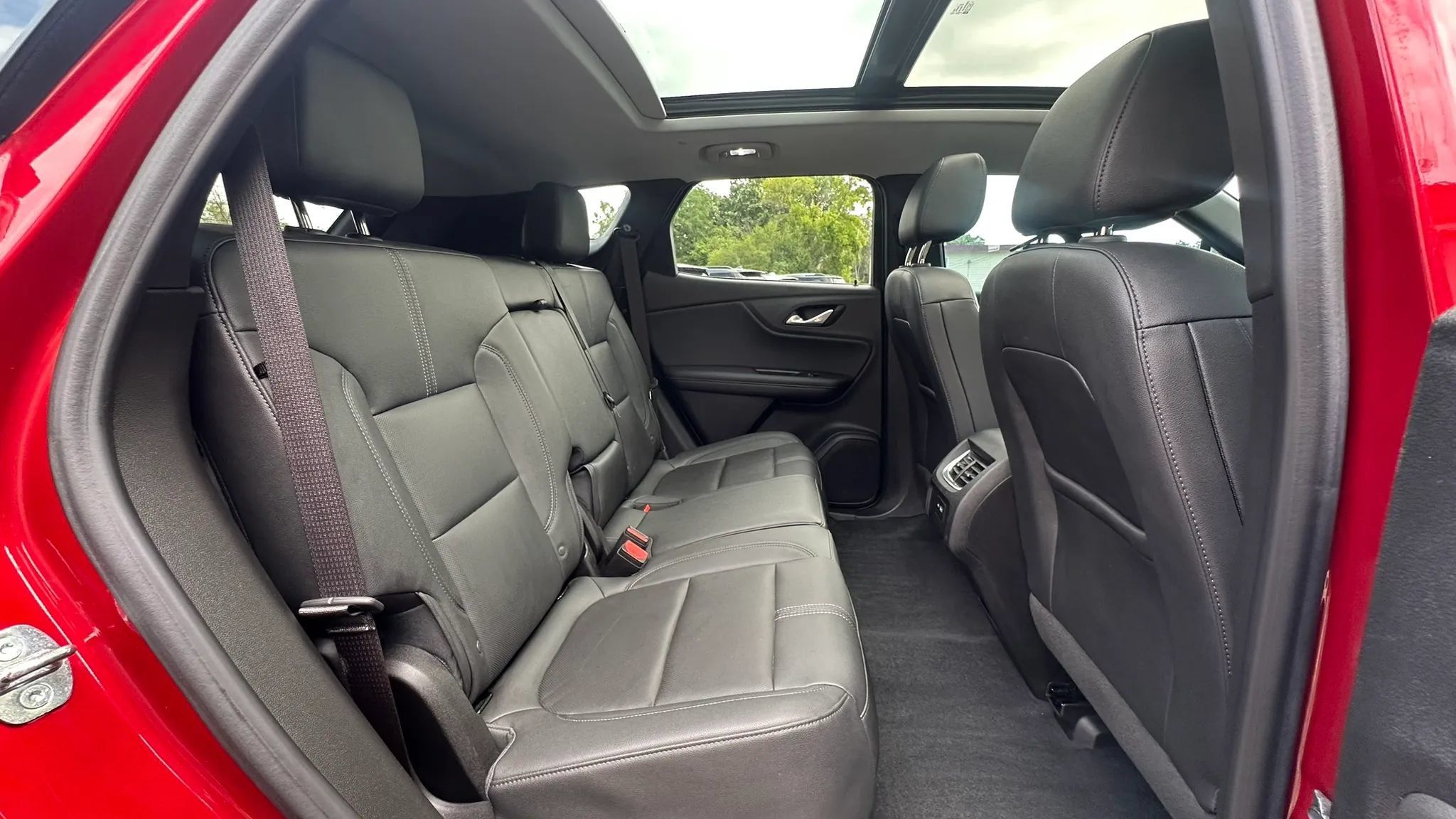 Used 2022 Chevrolet Blazer LT AWD/4WD image 27