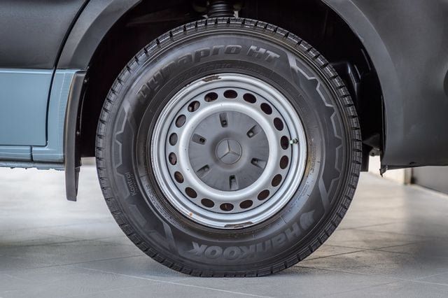 Used 2021 Mercedes-Benz Sprinter 2500 w/ Premium Package image 13