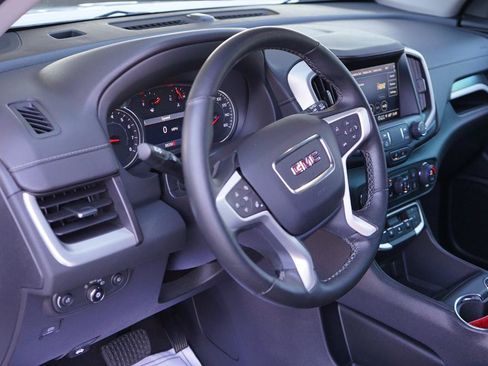 Used 2023 GMC Terrain SLT w/ Elevation Edition FWD image 10