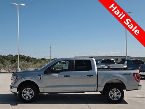Used 2023 Ford F150 XLT image 3