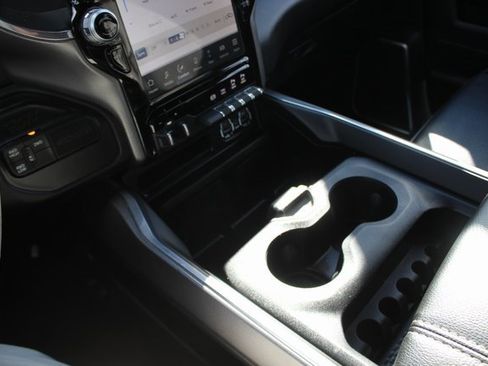 Used 2024 RAM 3500 Laramie w/ Night Edition image 11