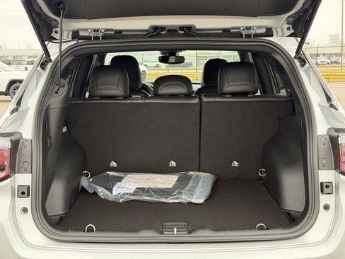 New 2026 Jeep Compass Limited image 7