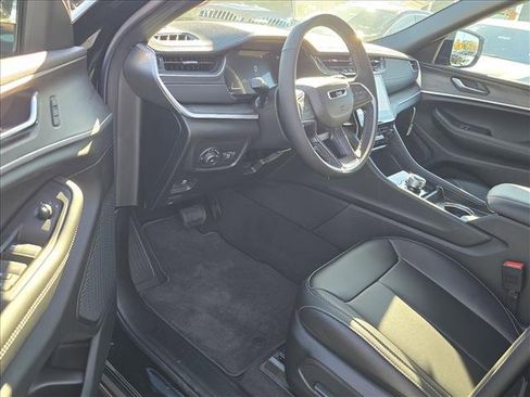 New 2025 Jeep Grand Cherokee Limited w/ Trailer Tow Package image 4