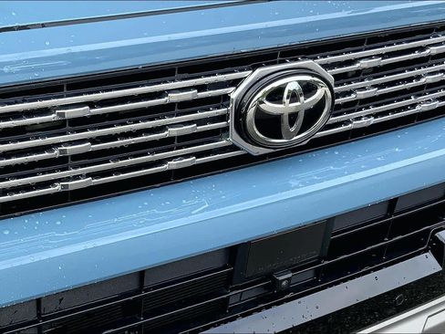 Used 2026 Toyota 4Runner Limited RWD image 30