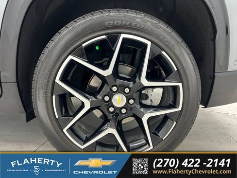 Used 2026 Chevrolet Traverse High Country w/ LPO, Floor Liner Package AWD/4WD image 20