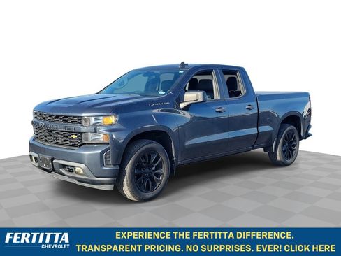 Used 2020 Chevrolet Silverado 1500 Custom w/ Custom Value Package image 1