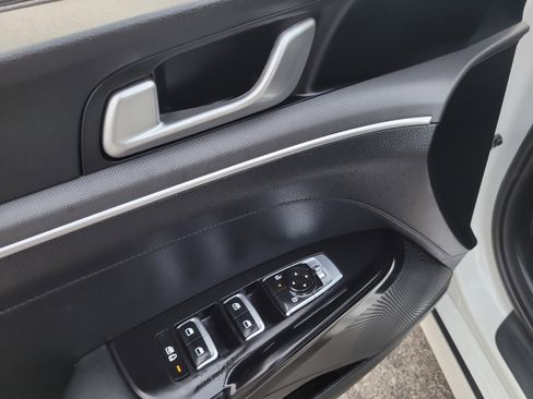 Used 2025 Kia K5 LXS image 16