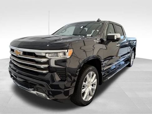 Used 2022 Chevrolet Silverado 1500 High Country w/ Technology Package image 1