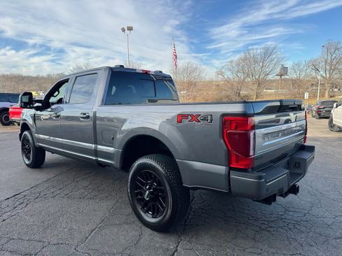 Used 2022 Ford F350 Platinum w/ FX4 Off-Road Package AWD/4WD image 13