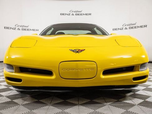 Used 2000 Chevrolet Corvette Coupe w/ Roof Pkg RWD image 5