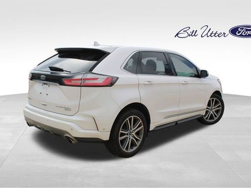 Used 2019 Ford Edge Titanium w/ Equipment Group 301A image 5