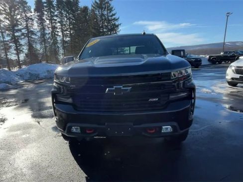 Used 2019 Chevrolet Silverado 1500 LT Trail Boss image 3