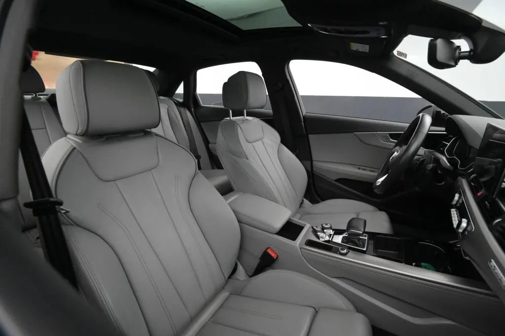 Used 2022 Audi A4 2.0T Premium Plus w/ Premium Plus Package AWD/4WD image 51