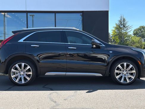 Used 2019 Cadillac XT4 Premium Luxury FWD image 3