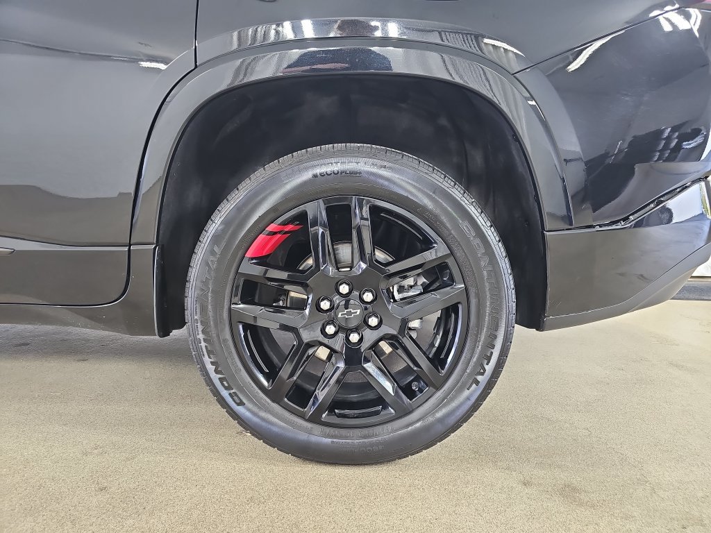 Certified 2023 Chevrolet Traverse Premier w/ Redline Edition AWD/4WD image 41