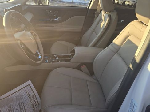 Certified 2023 Lincoln Corsair Reserve w/ Equipment Group 201A image 5