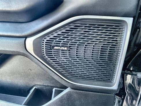 Used 2023 Jeep Wagoneer L Series III w/ Preferred Equipment Group image 22