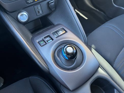 Certified 2023 Nissan Leaf S image 21