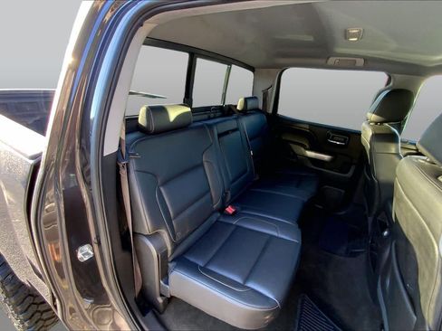 Used 2015 Chevrolet Silverado 1500 LTZ Z71 w/ LTZ Plus Package AWD/4WD image 19