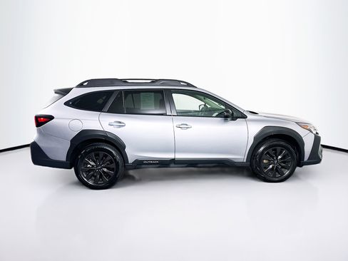 Used 2025 Subaru Outback Onyx Edition AWD/4WD image 10