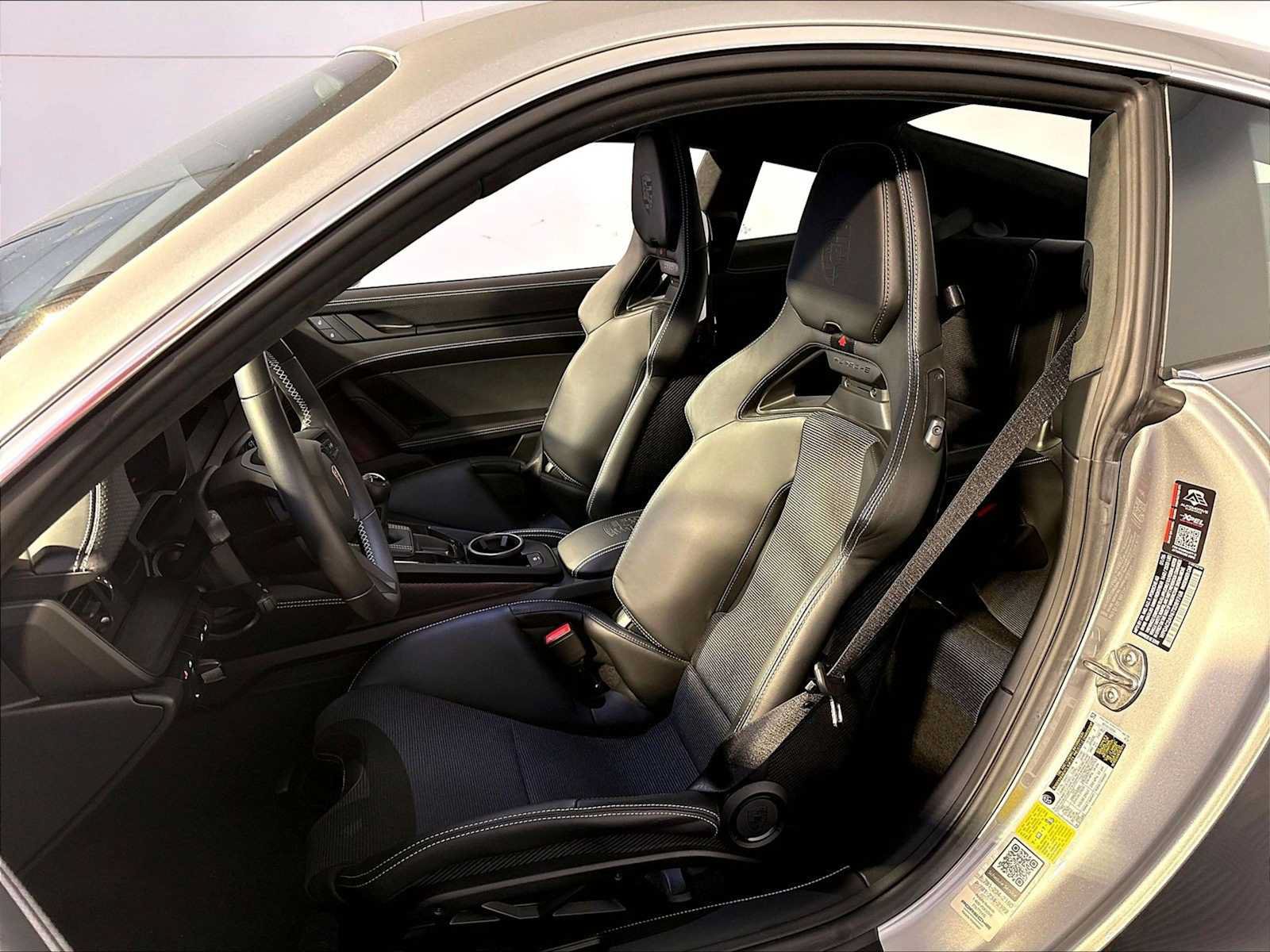 Certified 2026 Porsche 911 GT3 RWD image 5