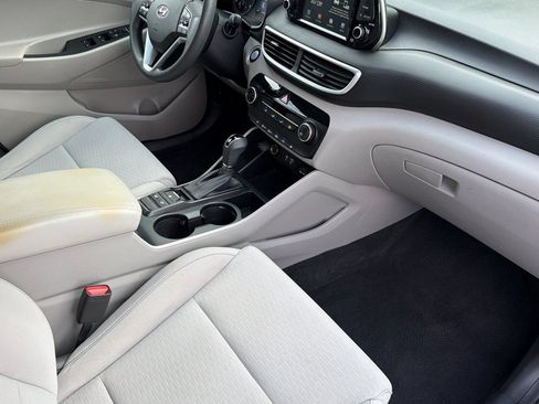 Used 2020 Hyundai Tucson Value FWD image 19