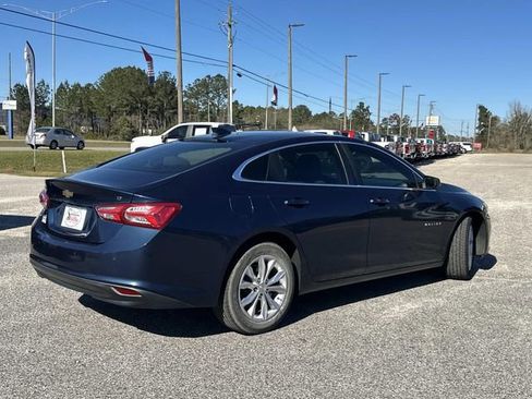 Used 2020 Chevrolet Malibu LT image 12
