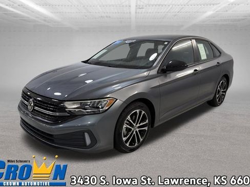 Certified 2022 Volkswagen Jetta Sport FWD image 1