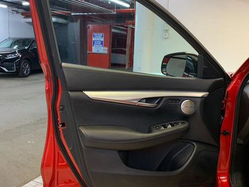 Used 2021 INFINITI QX50 Sensory image 13