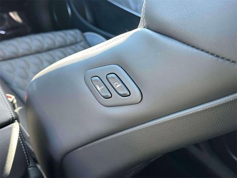 Used 2025 Genesis GV70 3.5T Sport w/ Sport Advanced Package image 13