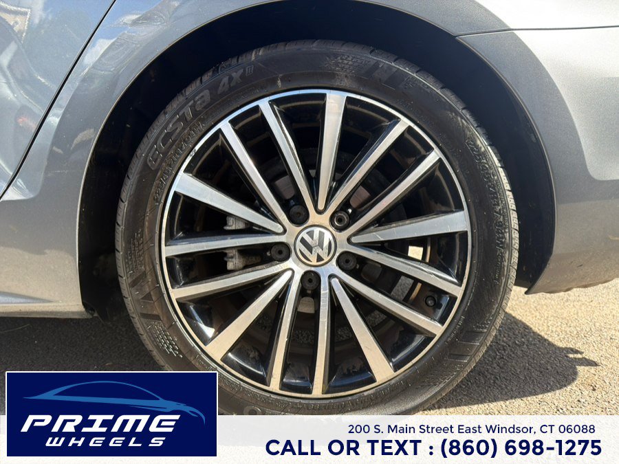 Used 2016 Volkswagen Jetta Sport FWD image 23