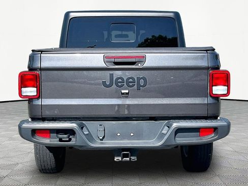 Used 2023 Jeep Gladiator Sport AWD/4WD image 6