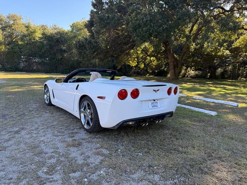 Used 2007 Chevrolet Corvette Convertible w/ Preferred Equipment Group image 6